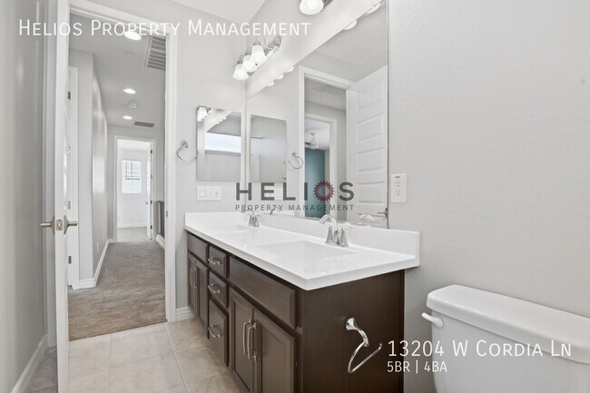 Building Photo - 13204 W Cordia Ln