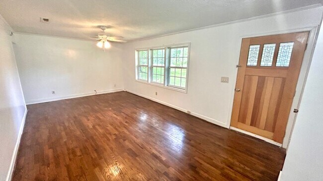 Building Photo - 135 Haywood Valley Rd