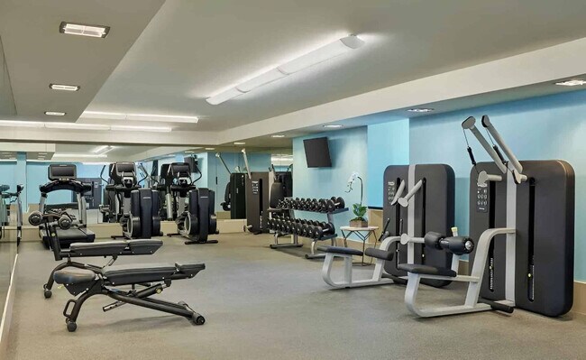 Building Photo - 1395 Brickell Ave