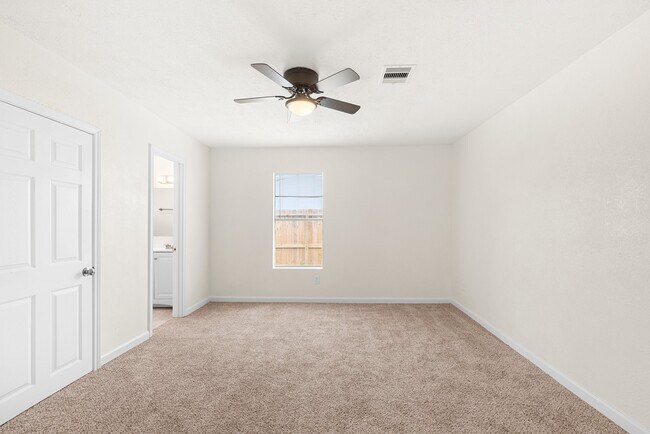 Building Photo - 1309 Bragg St