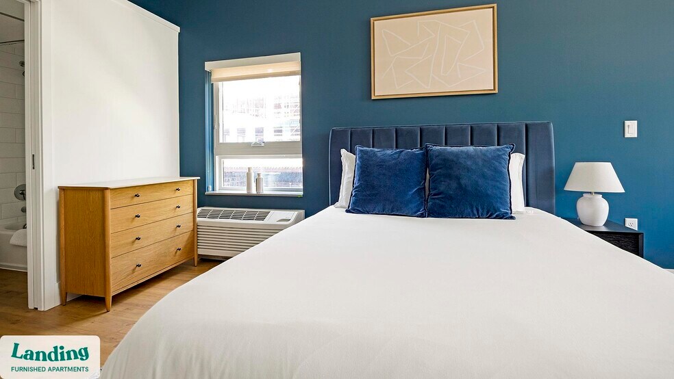 Building Photo - 135 Adams St