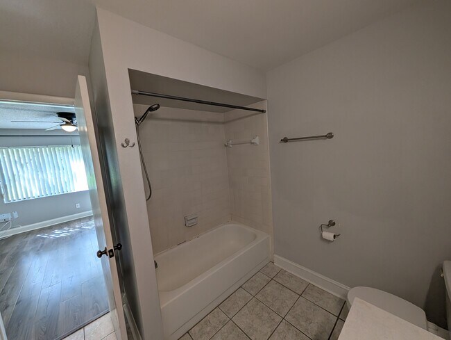 Building Photo - 7807 Amberlea Ct
