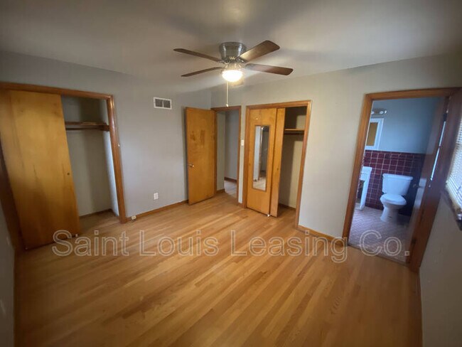 Building Photo - 50 St Edward Ln