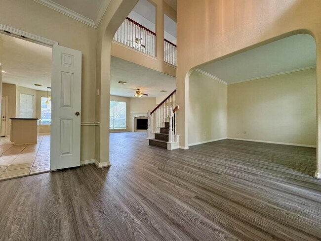 Building Photo - 3606 Paluxy Cir