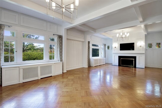 Building Photo - 92 6th St