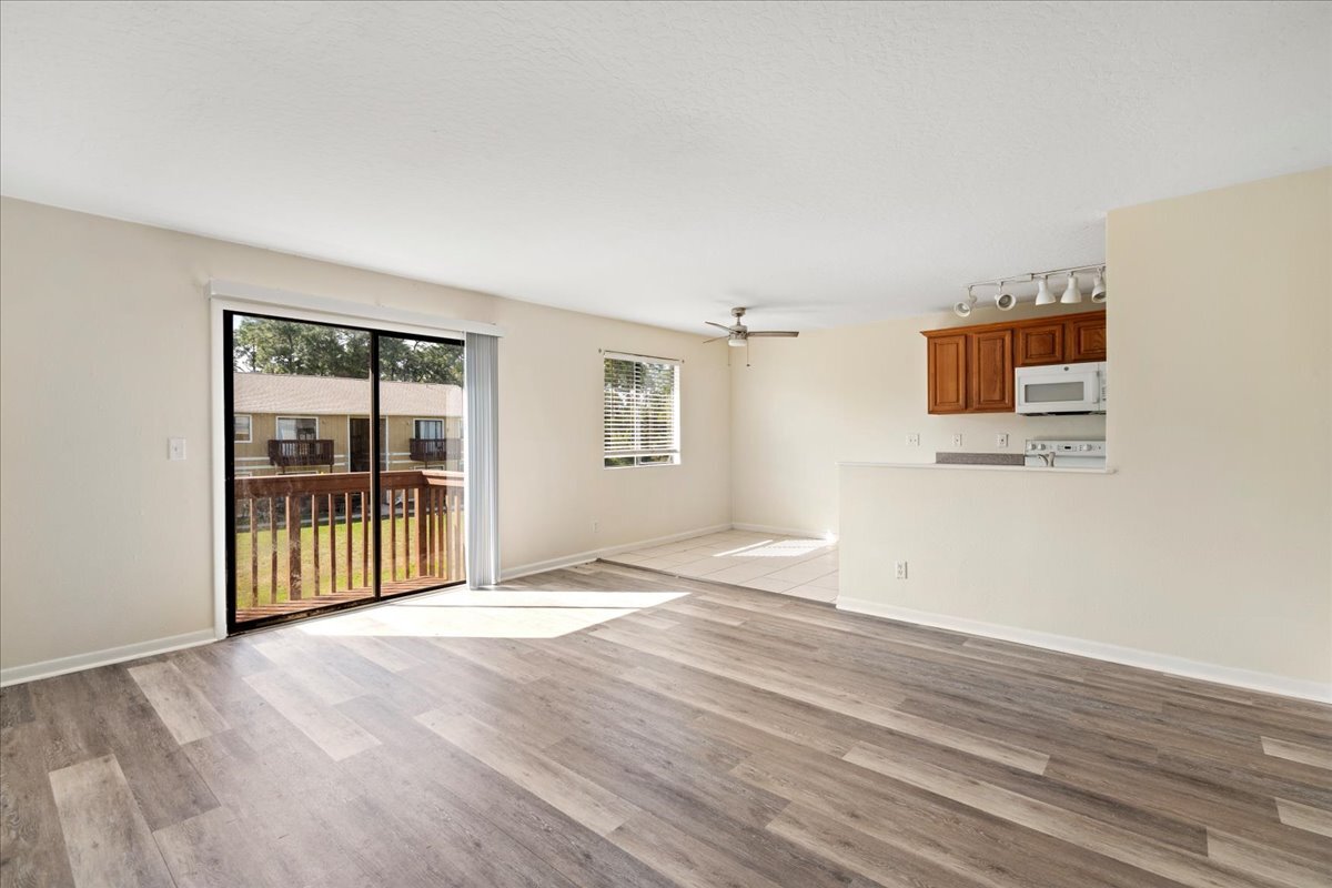 Building Photo - 1884 Agora Cir SE