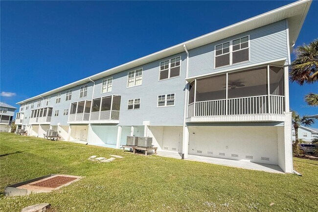Building Photo - TOWNHOMES OF CAPE HAZE