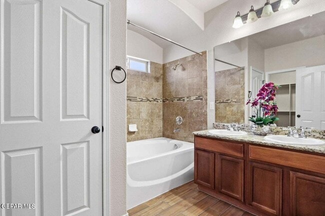 Building Photo - 7433 Dewberry Dr