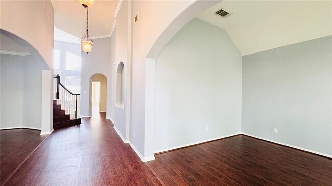 Building Photo - 3218 Oak Cliff Ln