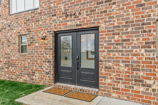 Building Photo - 2612 SW Livingston Square