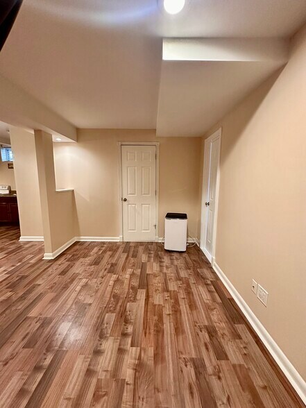 Building Photo - 66 Osceola Ave