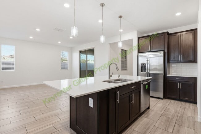 Building Photo - Modern Mesa Living in a Prime East Valley Location