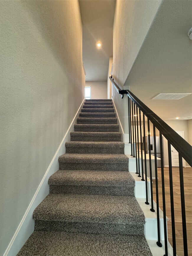 Building Photo - 18528 Meadow Point Ln