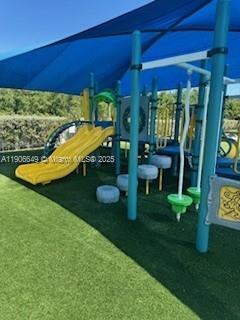 Building Photo - 1140 Lidflower St