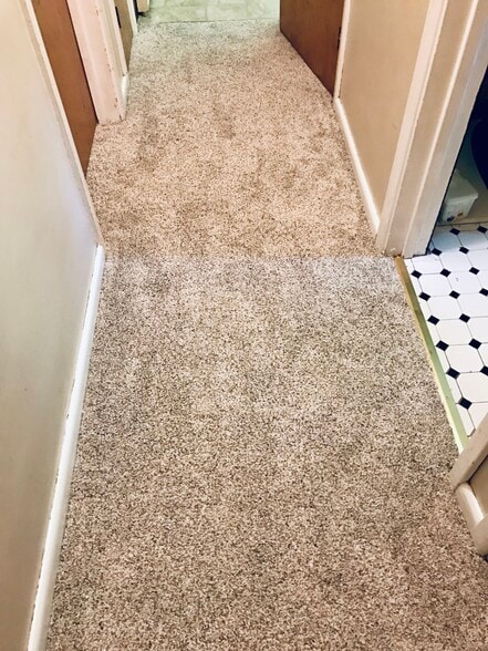 Building Photo - 6012 Donlar St