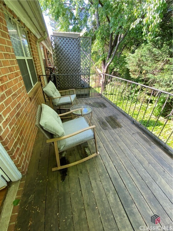 Building Photo - 2165 S Milledge Ave