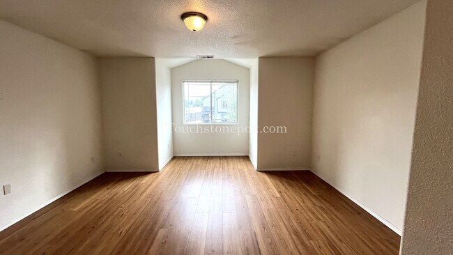 Building Photo - Bright, Spacious 3BR Home Near MAX – A/C, ...