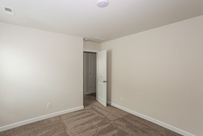 Building Photo - 128 Guardian Gate Dr