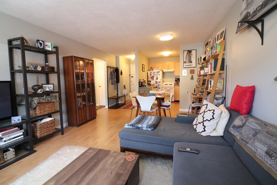 Building Photo - 15 Walbridge St