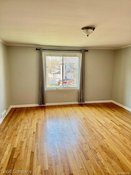 Building Photo - 319 S Pleasant St