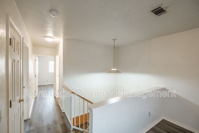 Building Photo - 2872 Raleigh Ct SE