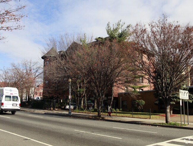 Building Photo - Augusta Apartment House