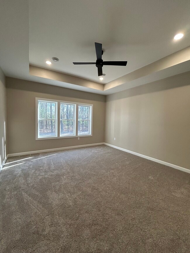 Building Photo - 1112 Reserve St N