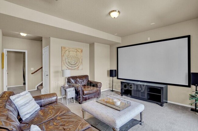 Building Photo - 10744 Echo Canyon Dr