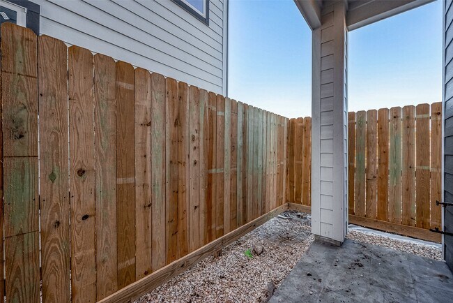 Building Photo - 6840 Del Rio St