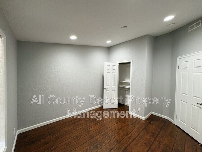 Building Photo - 43155 Portola Ave