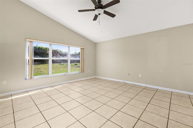 Building Photo - 3145 Stonehurst Cir
