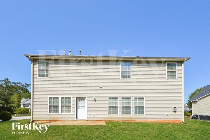 Building Photo - 265 Valley Brook Dr