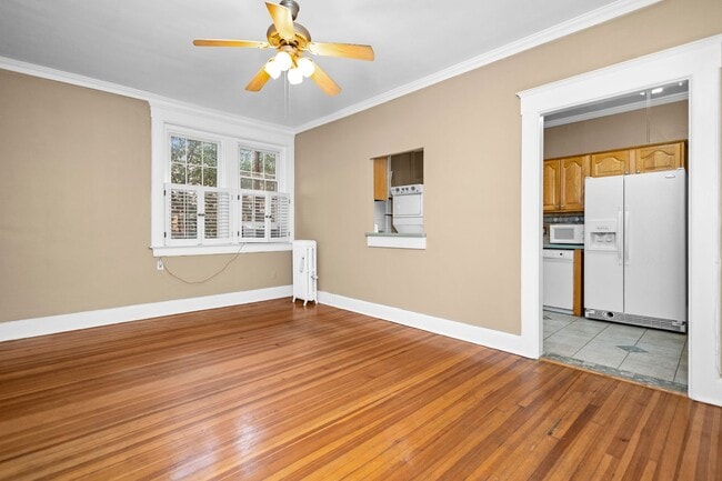 Building Photo - 600 W Olney Rd