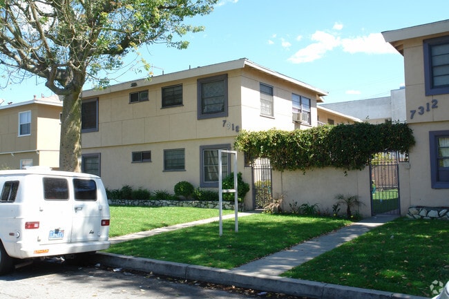 Primary Photo - 7318 Vista Del Monte Ave