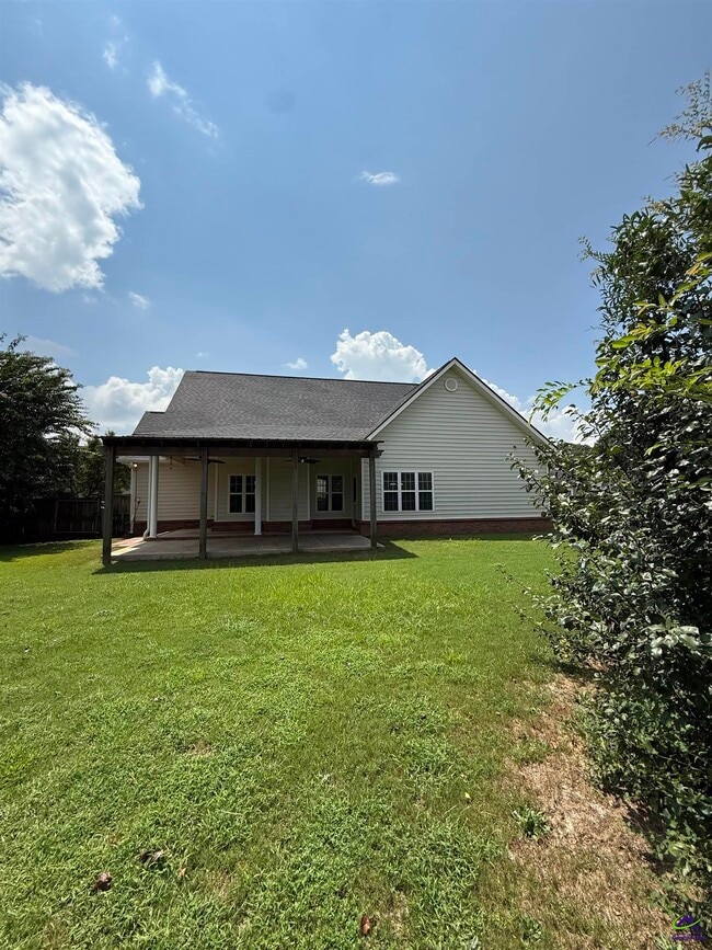 Building Photo - 106 Haven Crest