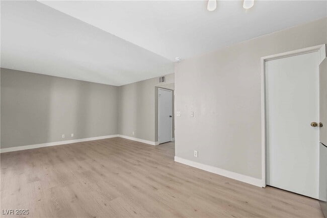 Building Photo - 4630 Bountiful Way