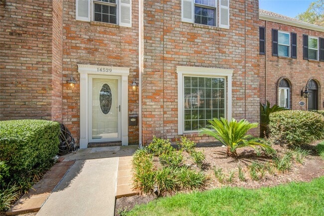 Building Photo - 14529 Misty Meadow Ln