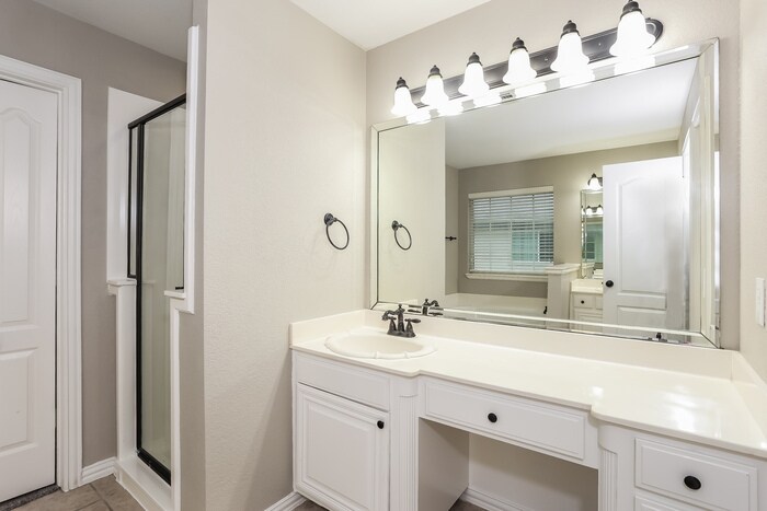 Building Photo - 1813 Manor Ridge Way