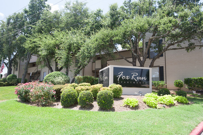 Fox Run Apartments - Fox Run