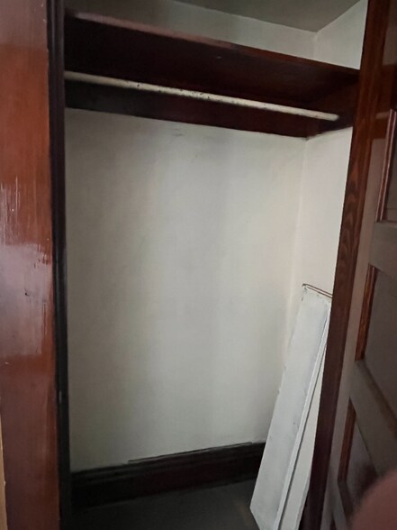 Building Photo - 823 Market St