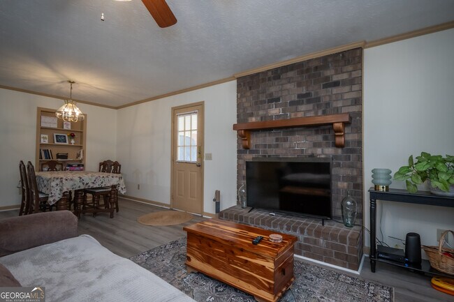 Building Photo - 100 VFW Dr