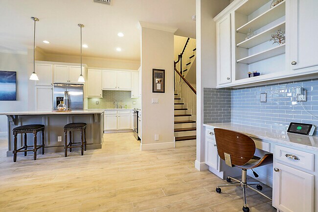 Building Photo - 140 Ocean Breeze Dr