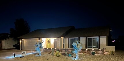 Building Photo - 948 E Grandview St