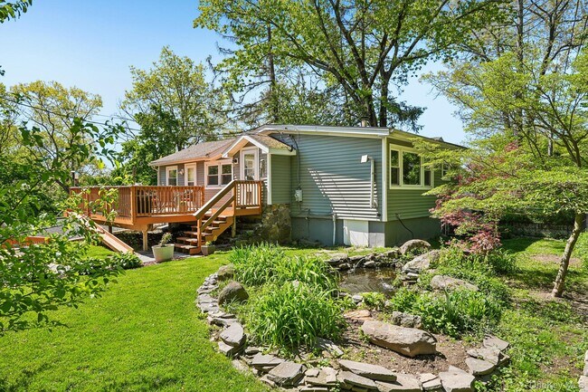 Building Photo - 59 Deer Trail S