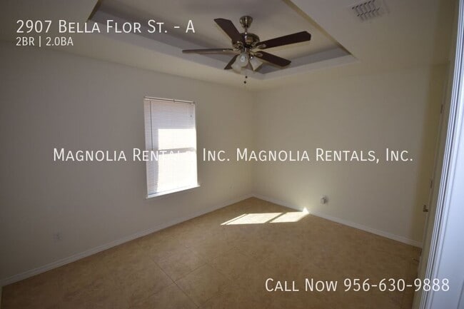 Building Photo - 2907 Bella Flor St