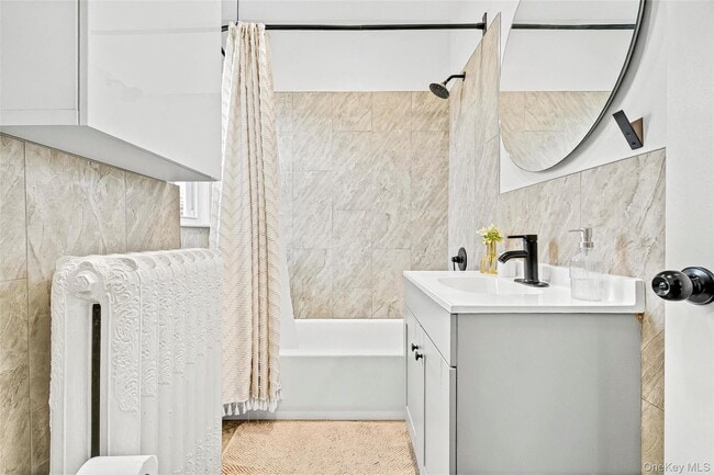 Building Photo - 78 Maple Ave