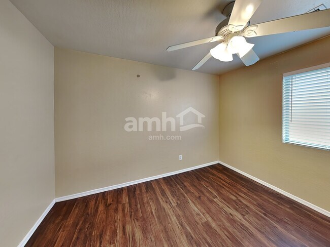 Building Photo - 2071 S 155th Dr