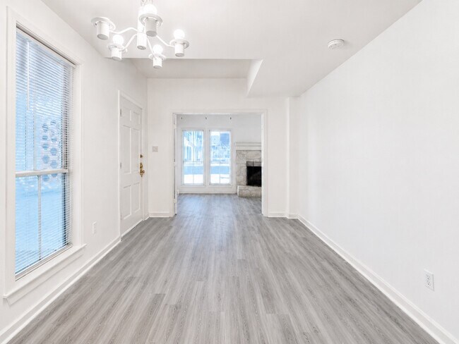 Building Photo - 2529 Rio Grande St