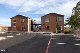 Building Photo - 6002 1/2 Pam McCall Drive Unit 3