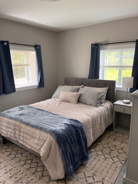 Building Photo - 14 Maplewood Rd